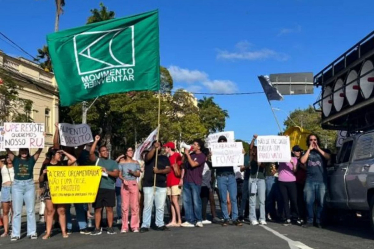 Estudantes de Medicina da UPE fazem protesto/Foto: Reprodução/Instagram