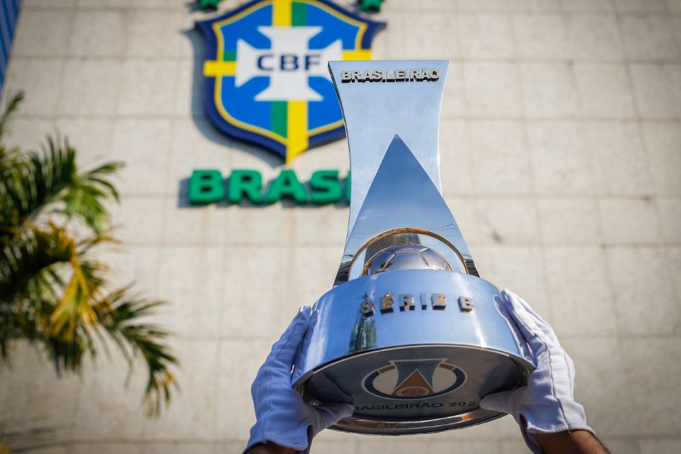 Troféu da Série B do Campeonato Brasileiro/Joilson Marconne / CBF