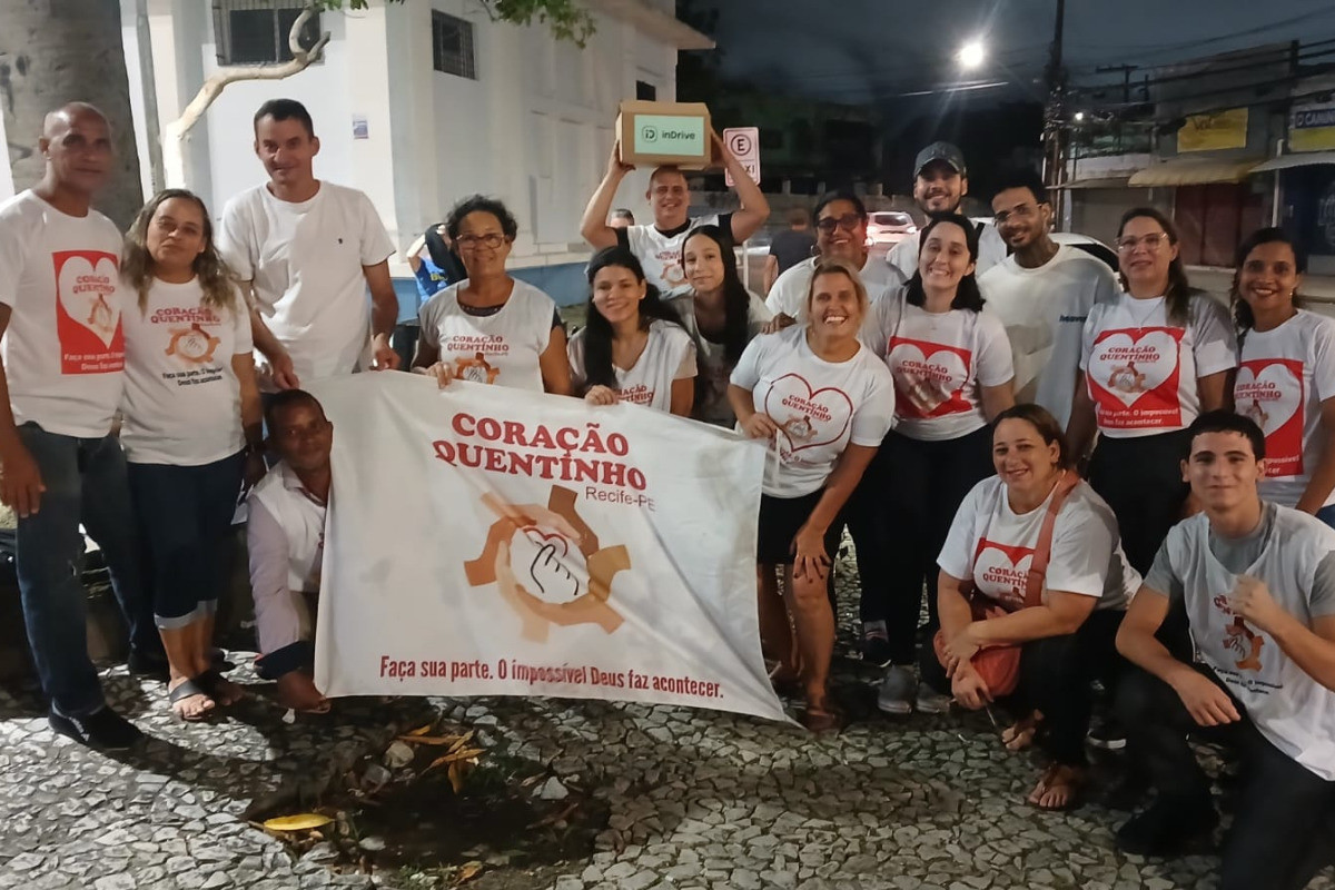 A ONG Coração Quentinho conta com cerca de 15 voluntários fixos (Foto: Cortesia)