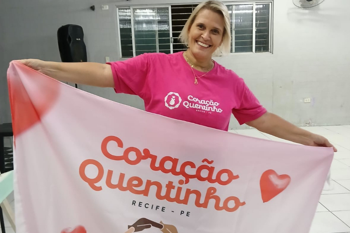 Gilma Mendes começou com a ideia de auxiliar pessoas em situação de rua da Zona Oeste do Recife (Foto: Cortesia)