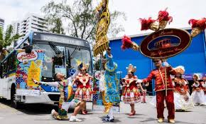Os &ocirc;nibus expresso levam foli&otilde;es aos polos de anima&ccedil;&atilde;o no Grande Recife 
