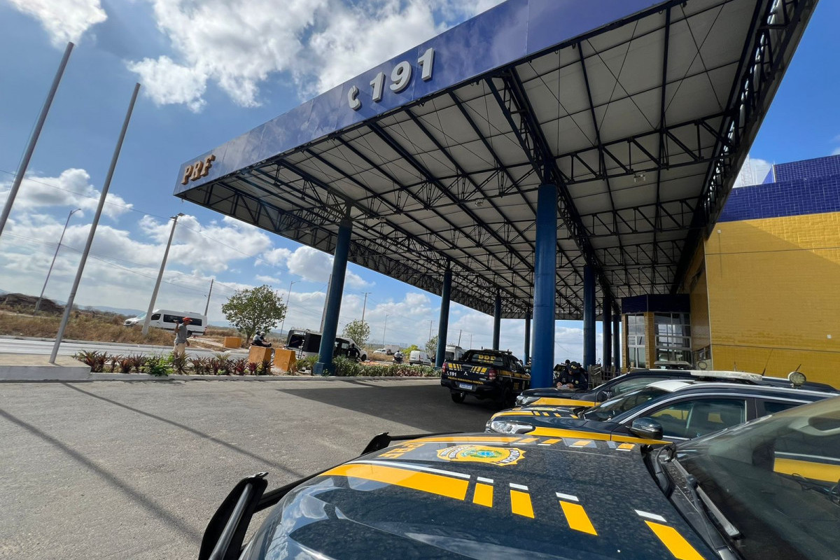 PRF relatou caso de importunação sexual dentro de ônibus /PRF