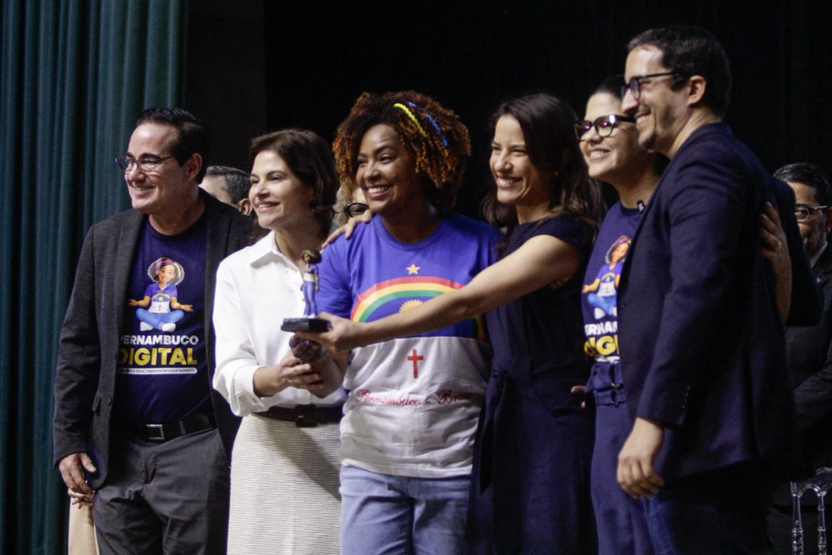 Lançamento da plataforma pe.gov (Foto: Marina Torres / DP Foto)