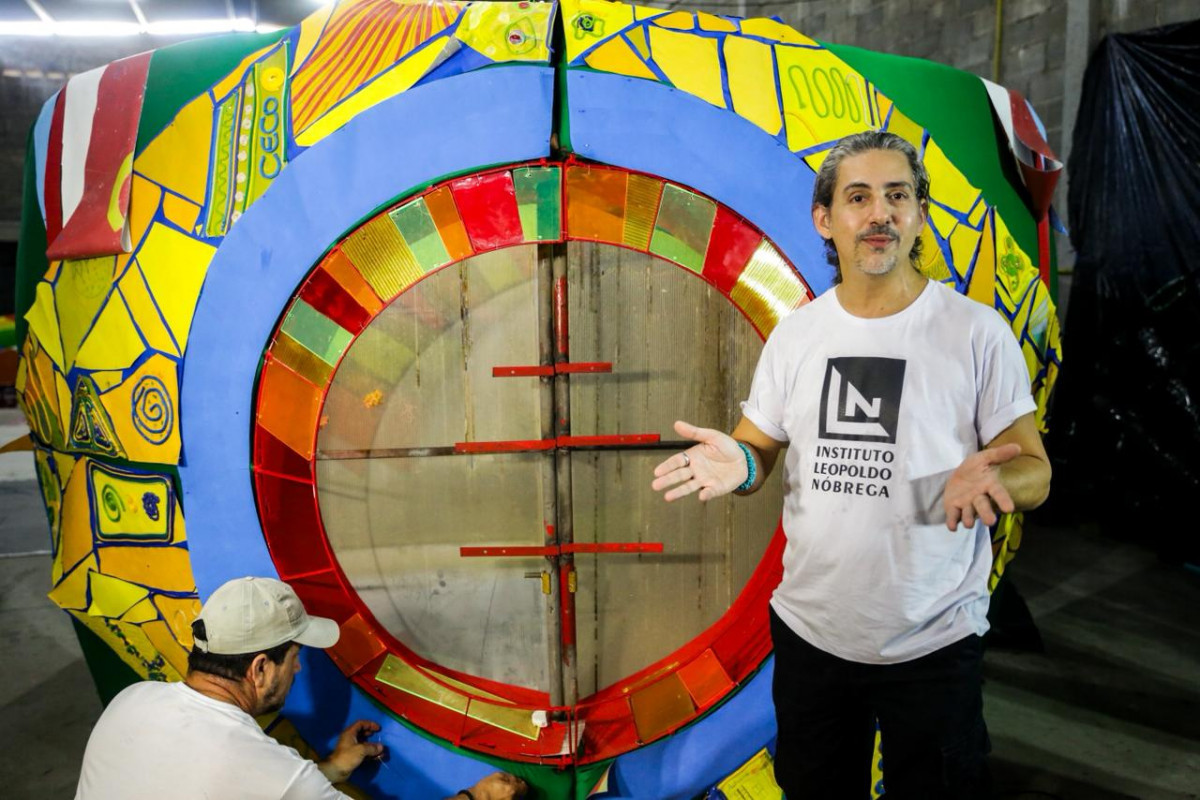 O Galo pesa oito toneladas e tem 32 metros de altura (Crisly Viana DP/Foto)