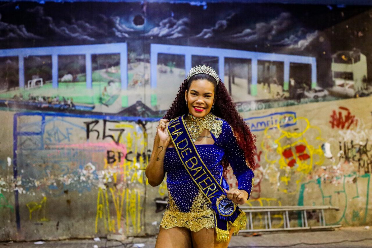 Kelly destaca que levar a coroa para as avenidas tem grande peso/Foto: Crysli Viana/DP Foto