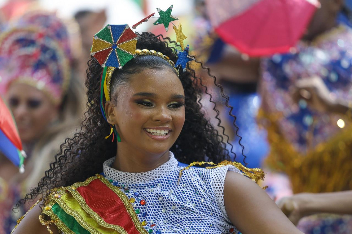 O frevo é celebrado em duas datas distintas. A primeira, comemorada no Recife, ocorre em 9 de fevereiro e faz referência ao trabalho do pesquisador e escritor Evandro Rabello. 
 (Foto: Rafael Vieira / DP Fotos)