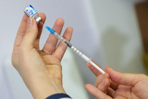 Segundo o ministro da Sa&uacute;de, Alexandre Padilha, esse novo imunizante disponibilizado pelo SUS custa em m&eacute;dia R$ 2,5 mil nas redes privadas.
