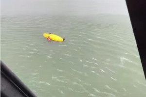 Homem &eacute; resgatado de helic&oacute;ptero ap&oacute;s ficar &agrave; deriva em caiaque em barragem no Cabo: "bem, gra&ccedil;as a Deus" 