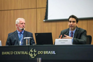 "Todos os clientes v&atilde;o ser reembolsados", garante Gilneu Vivan