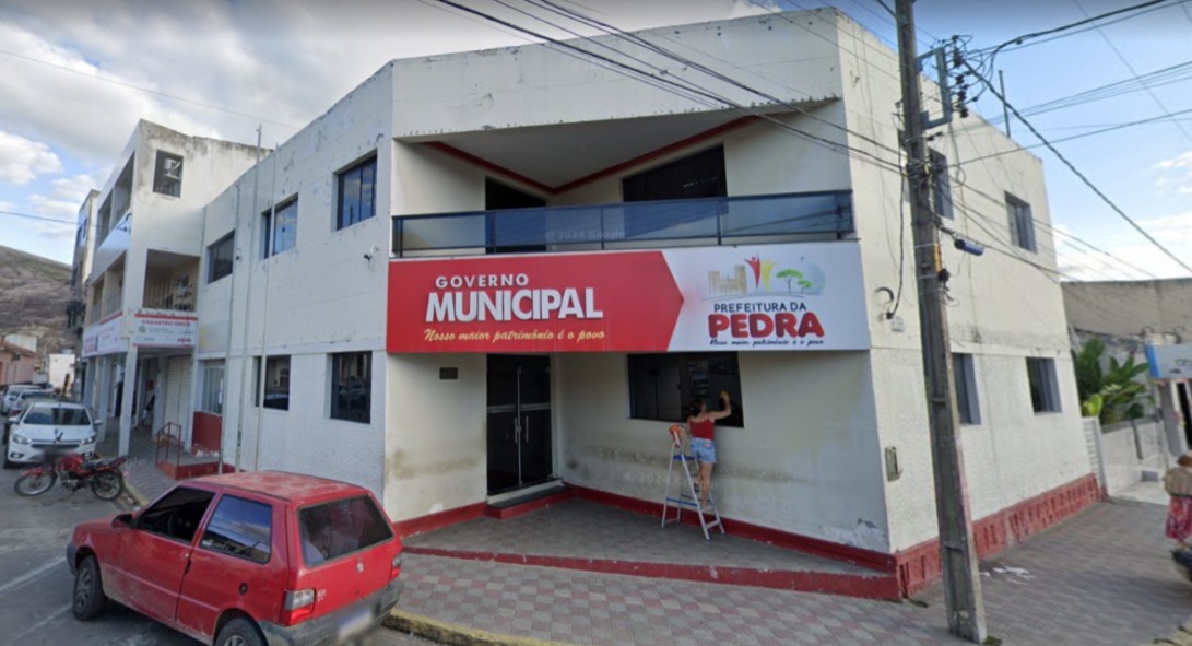 Prefeitura de Pedra, no Agreste de Pernambuco/Foto: Reprodução/Google Street View