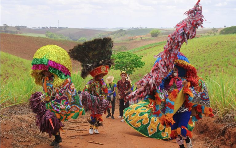 Maracatu de baque solto é tradição na Mata Norte /Divulgação 