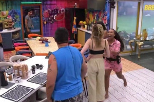 Internautas pediram expuls&atilde;o da participante Sol Vega do BBB 26 ap&oacute;s suposta agress&atilde;o contra Ana Paula Renault