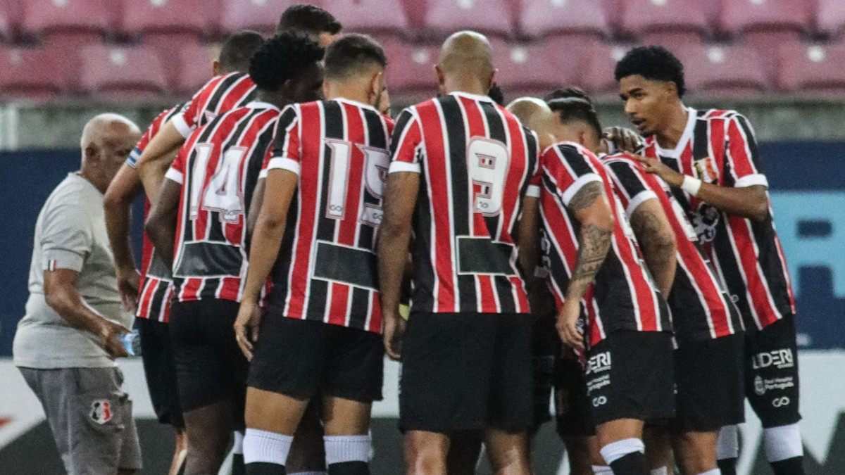 Jogadores do Santa Cruz/Evelyn Victoria/SCFC