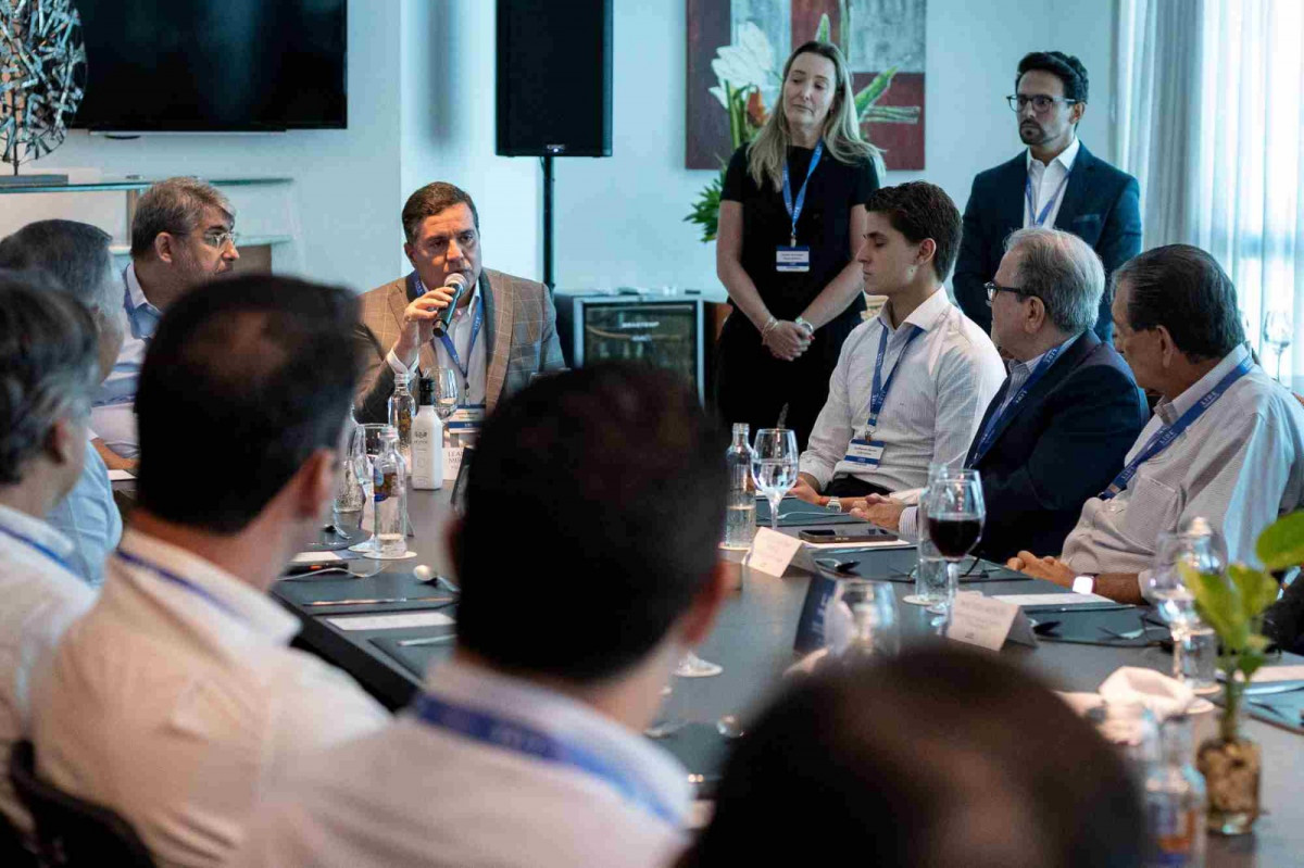 Análise foi apresentada pelo CEO da Archx Capital, Leandro Miranda, durante o Almoço Empresarial, realizado na segunda-feira (9), promovido pelo LIDE Pernambuco
/Foto: Divulgação