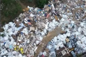 Administra&ccedil;&atilde;o de Fernando de Noronha determina retirada de 400 toneladas de lixo da ilha at&eacute; esta sexta (13)