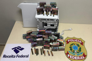 Maconha l&iacute;quida em frascos de refis de vape foi apreendida em Camaragibe