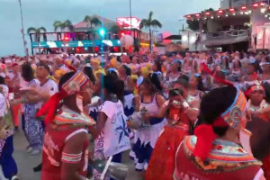 Maracatus fizeram abertura do Carnaval do Recife 