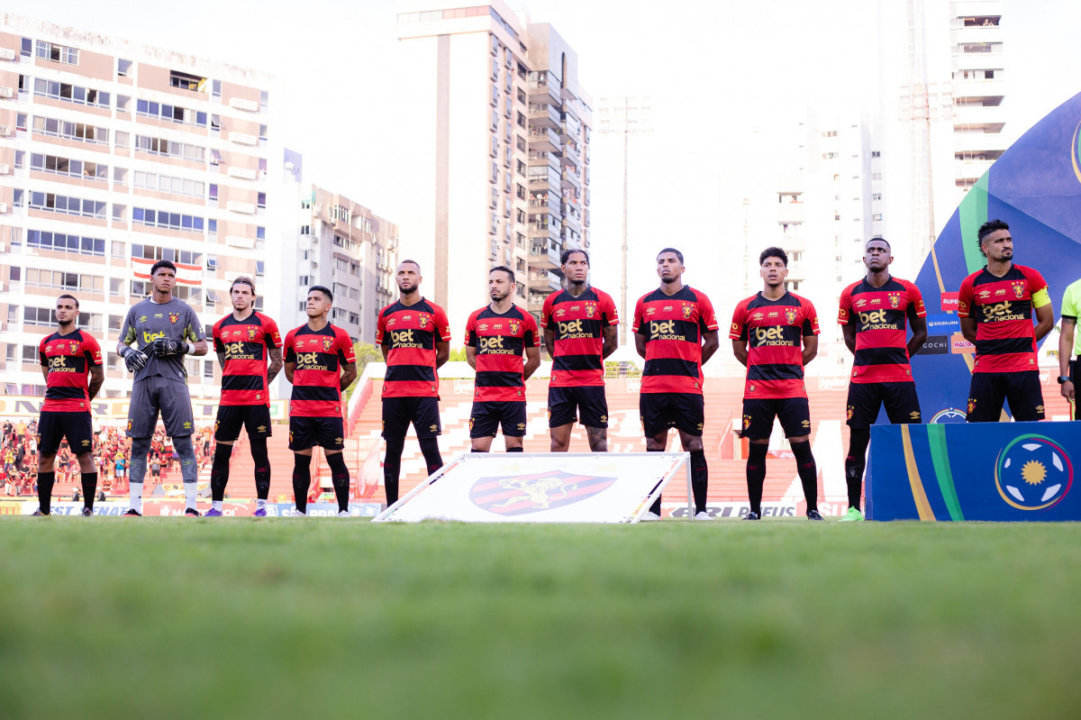 Equipe do Sport em partida válida pelo Campeonato Pernambucano/Paulo Paiva/Sport Recife