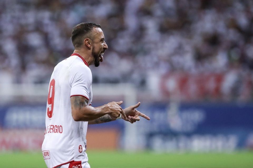 Paulo Sérgio, atacante do Náutico/Rafael Vieira/CNC