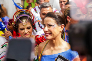 Carnaval 2026: Raquel Lyra no Galo: "venha com o cora&ccedil;&atilde;o e a alma, sem viol&ecirc;ncia, sem ass&eacute;dio, respeitando as mulheres"