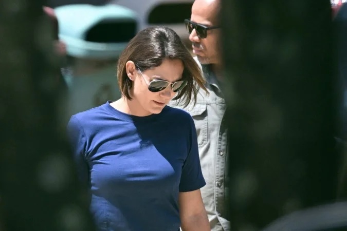 A ex-primeira-dama se manifestou após o senador Flávio Bolsonaro (PL-RJ), pré-candidato ao Planalto, citá-la como provável concorrente ao Senado Federal/Evaristo Sá/AFP