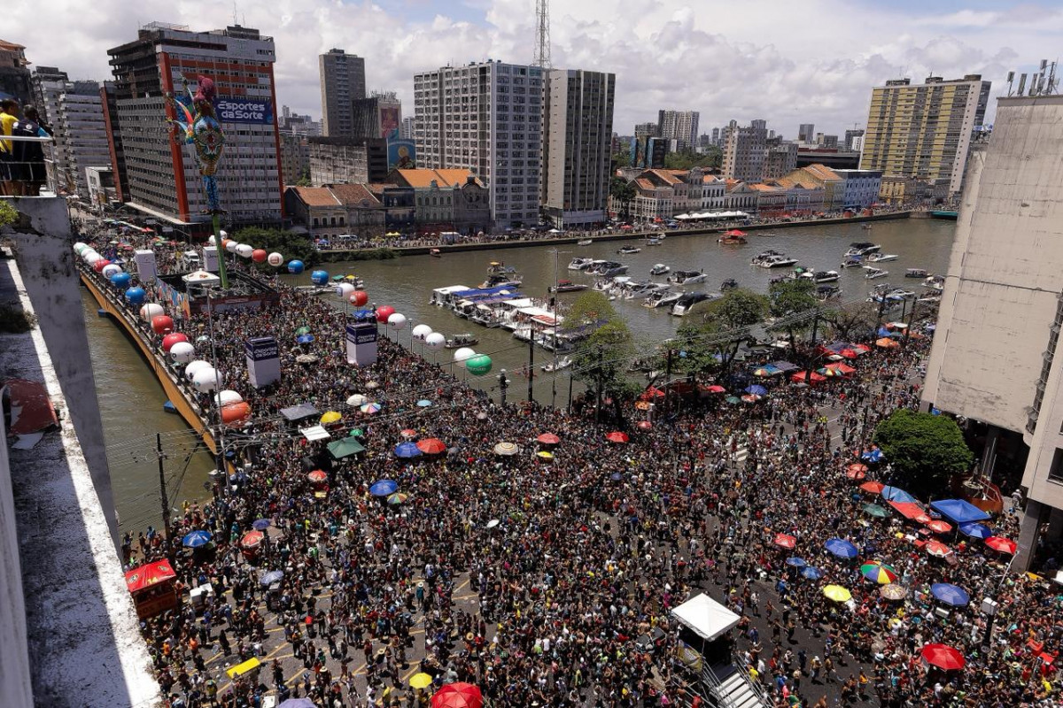 Desfile do Galo da Madrugada 2026 (Rafael Vieira/DP Foto)