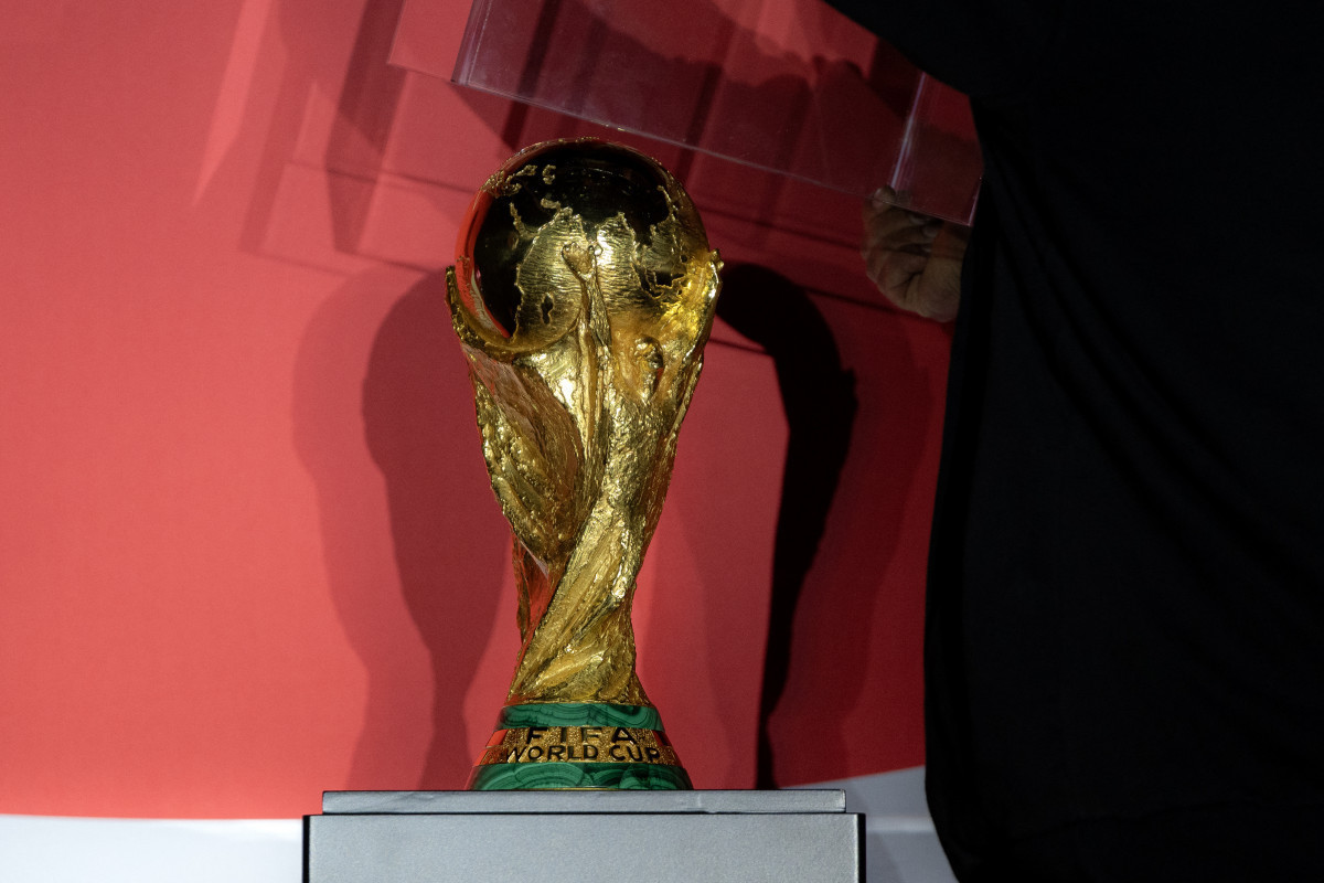 Troféu da Copa do Mundo FIFA/LUIS ACOSTA / AFP