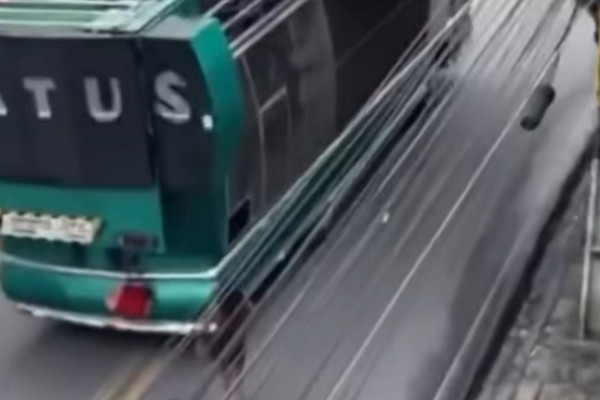 Cerca de 20 foliões compareceram ao bloco Bora Bora (Foto: Reprodução/Instagram)