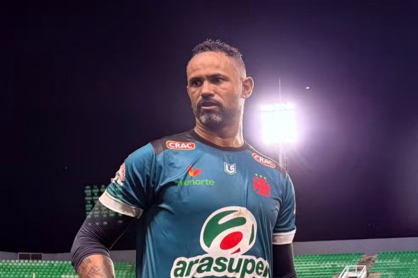 Goleiro Bruno, atual goleiro do Vasco-AC