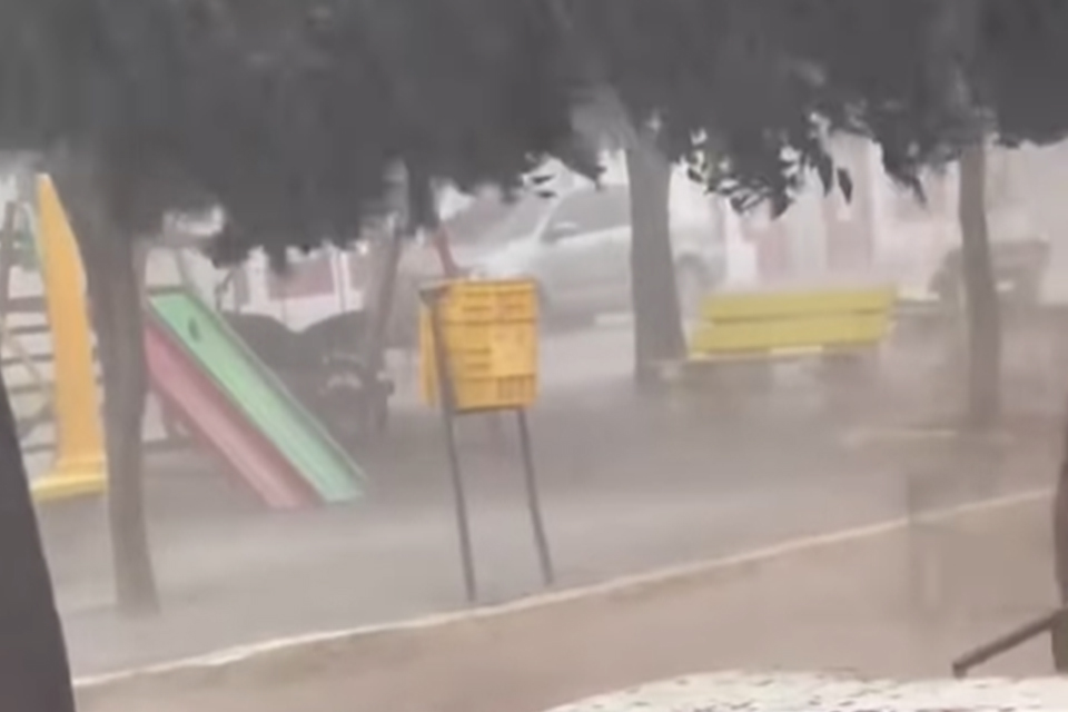 Choveu bastante em Floresta, no Sertão de Pernambuco/REPRODUÇÃO/VÍDEO