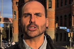 Eduardo foi denunciado por coa&ccedil;&atilde;o no processo da trama golpista