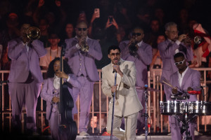 Bad Bunny se apresenta no Allianz Parque, em S&atilde;o Paulo, durante a turn&ecirc; "Deb&iacute; Tirar M&aacute;s Fotos". 