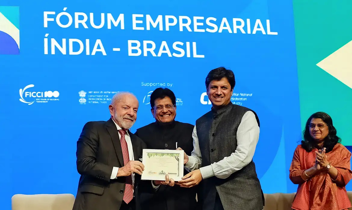 Lula participa de assinatura de acordo entre Embraer e Adani/Foto: Ricardo Stuckert/PR