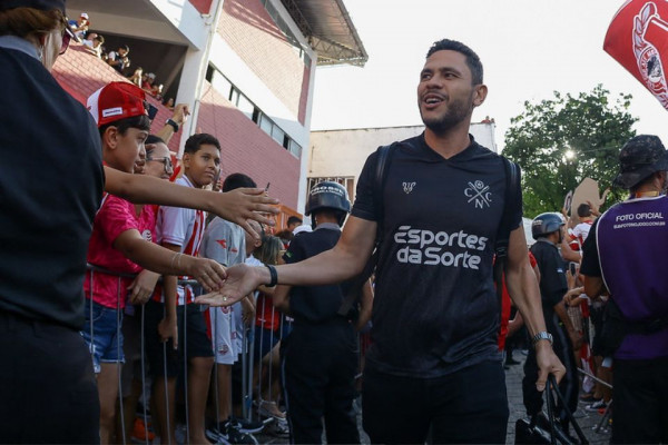 Guilherme dos Anjos, treinador do N&aacute;utico