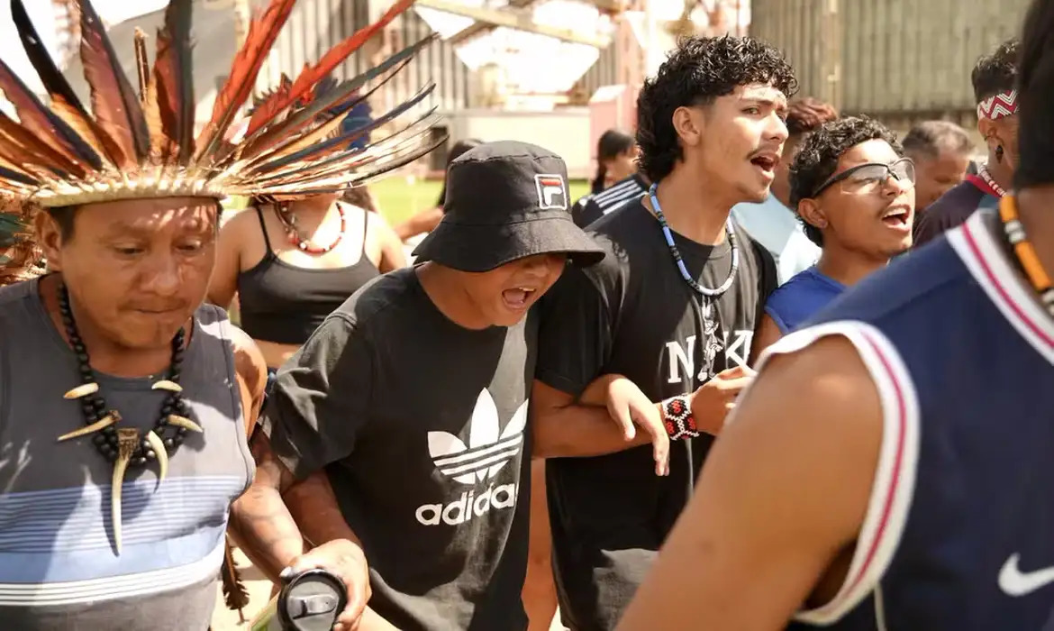Grupo de indígenas protestam contra desestatização de hidrovias
/COLETIVO APOENA AUDIOVISUAL/DIVULGAÇÃO