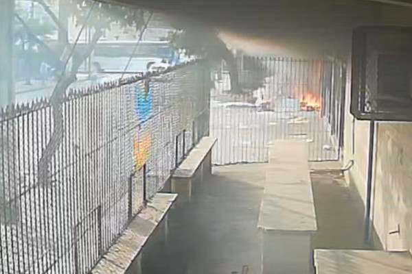 Incêndio destrói barraco de moradora de rua no Recife