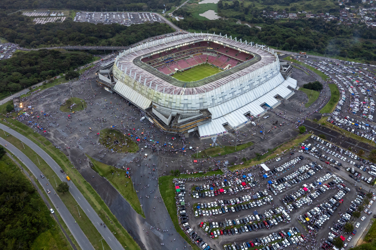 Dinheiro ou final em casa? Sport e Náutico podem lucrar até R$ 800 mil a mais caso finais sejam na Arena (Foto: Rafael Vieira/FPF)