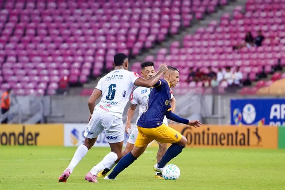 Retrô x Uberlândia, jogo válido pela 2ª fase da Copa do Brasil/Divulgação/Retrô FC Brasil