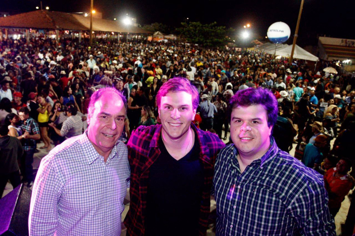Fernando Bezerra Coelho e os filhos Miguel Coelho e Fernando Filho, alvos da operação. /Foto: Reprodução/Redes sociais