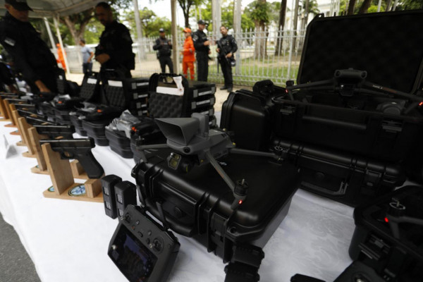 Pistolas calibre 9mm adquiridos para reforçar o efetivo policial (Foto: Hesíodo Góes/Secom)