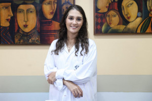 Diversos fatores podem desencadear desregula&ccedil;&atilde;o hormonal feminina, desde fatores org&acirc;nicos a fatores psicol&oacute;gicos ou estilo de vida 