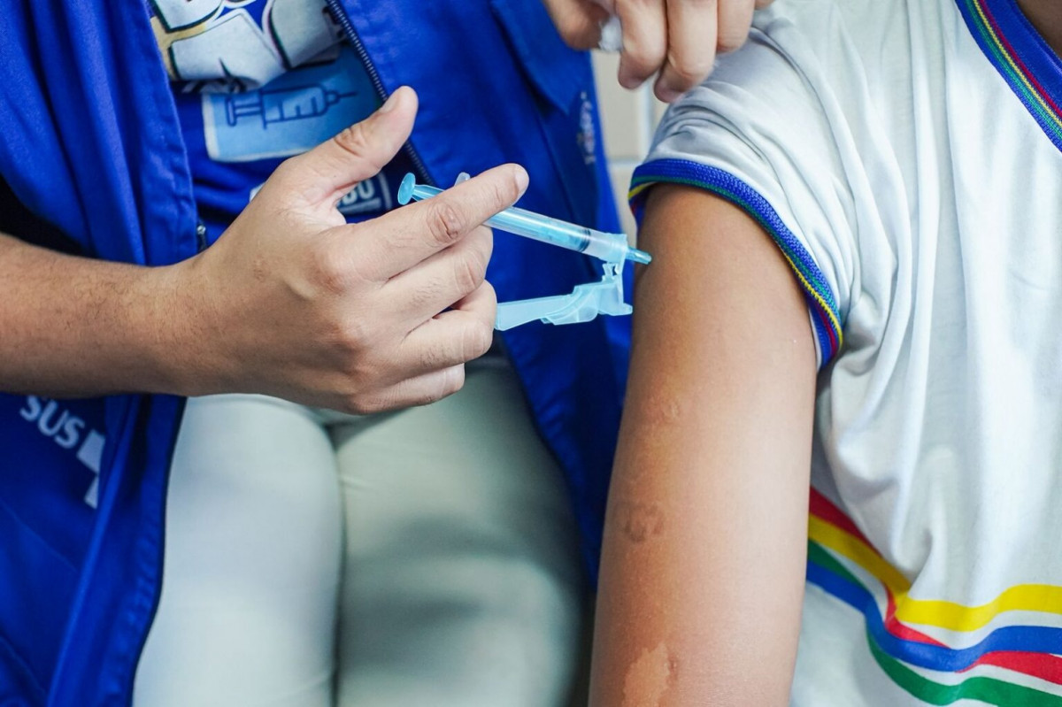 Municípios iniciam vacinação em escolas /Foto: SES-PE