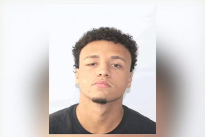 Filho de ex-subsecret&aacute;rio do Rio, r&eacute;u por estupro coletivo em Copacabana, se entrega &agrave; pol&iacute;cia