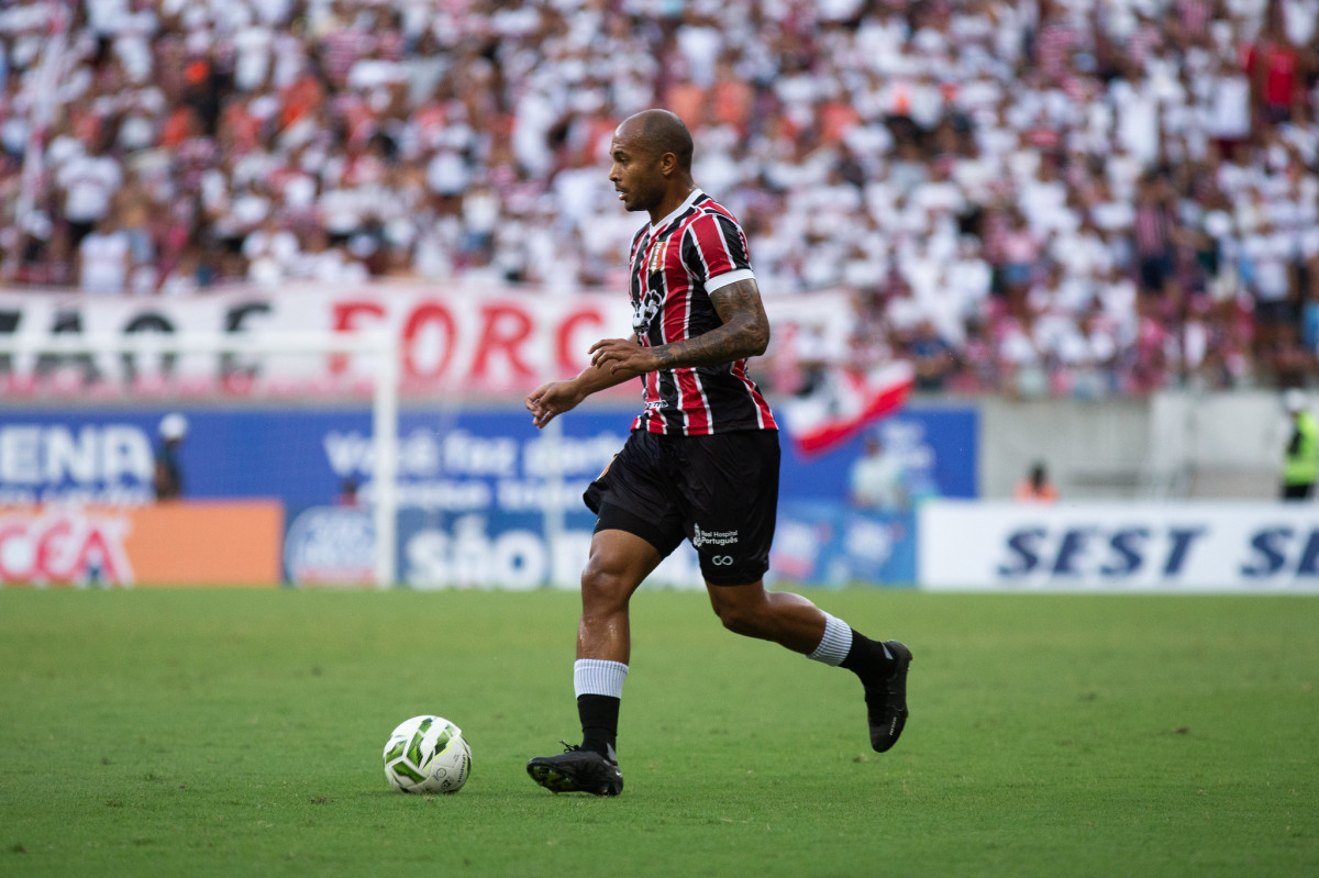 Quirino, atacante do Santa Cruz/Paulo Matheus/FPF