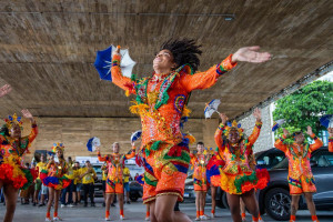 Apresneta&ccedil;&atilde;o de frevo no lan&ccedil;amento do projeto  "V&aacute;rias Vozes, Um S&oacute; Hino" 