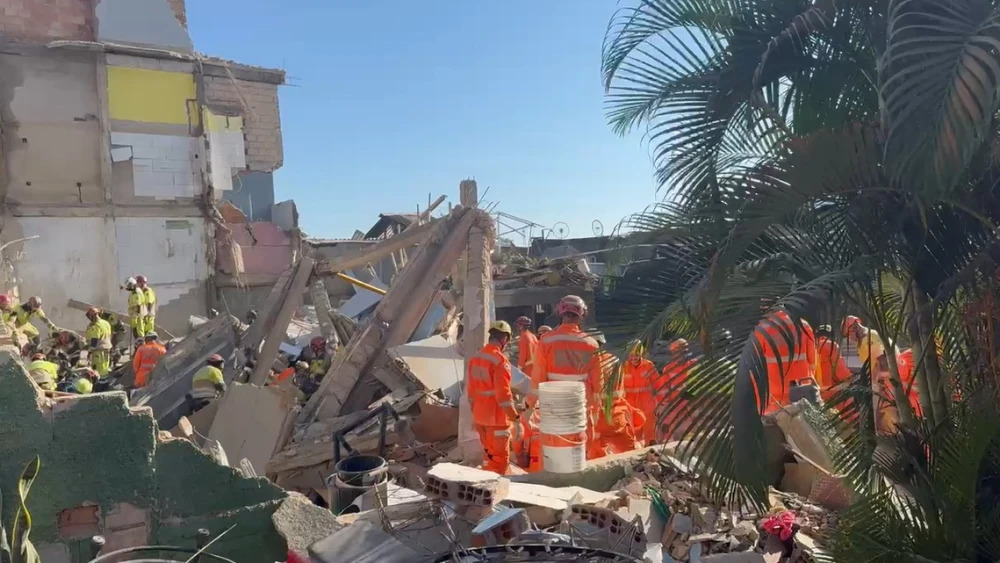 Desabamento de um lar de idosos em Belo Horizonte deixou pelo menos quatro mortos/Divulgação/CBMMG
