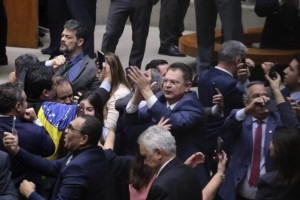 PL projeta chegar a 107 deputados na C&acirc;mara ap&oacute;s a janela partid&aacute;ria
