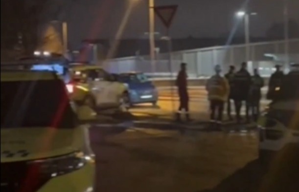 A explosão atingiu a entrada da área consular da embaixada por volta de 1h00 (21h00 de Brasília, sábado), informou a polícia/Reprodução de vídeo/Redes sociais 