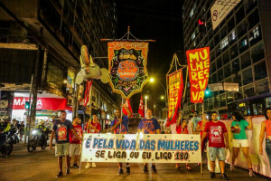 Agress&otilde;es dom&eacute;sticas contra mulheres crescem 28,9% em dias de futebol