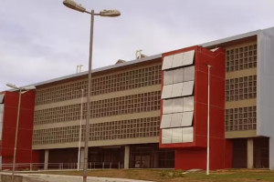 Justi&ccedil;a Federal suspende curso de Medicina da UFPE para para sem-terra e quilombolas